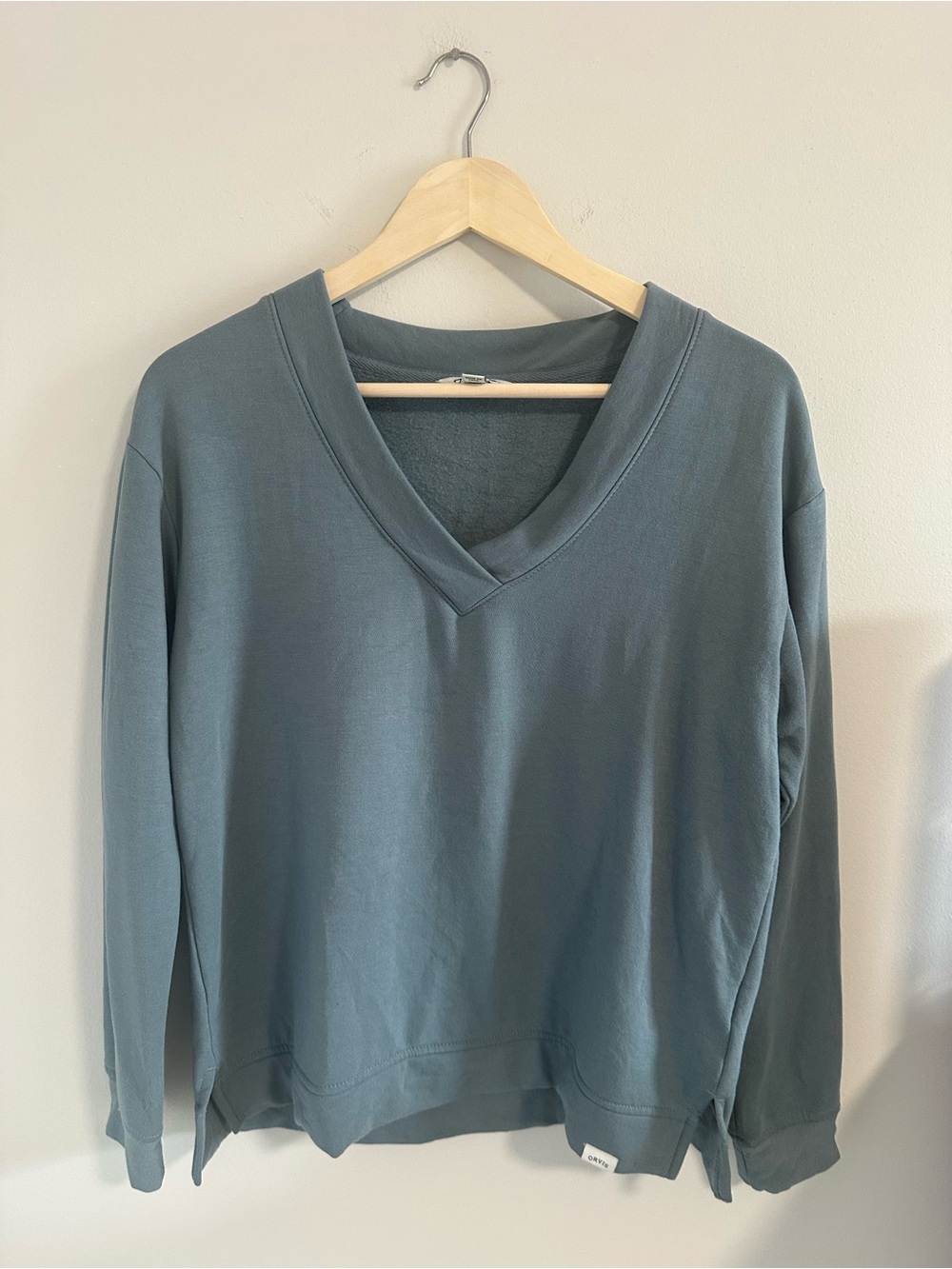 Orvis Slate Blue V-Neck Pullover Sweatshirt